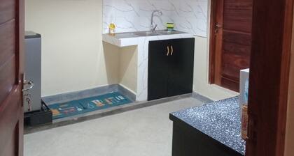 3-bedroom condo in delightful Dar es Salaam with AC, WiFi