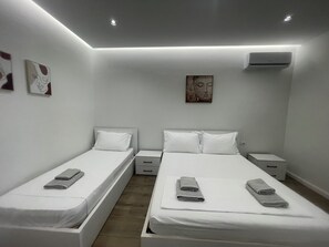 2 bedrooms