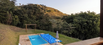 Rancho dos Sapos aos pés das montanhas de Minas (Piscina, Hidro)