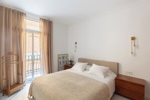 2 chambres, fer et planche à repasser, Wi-Fi, draps fournis
