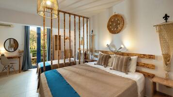 6 bedrooms, iron/ironing board, WiFi, bed sheets