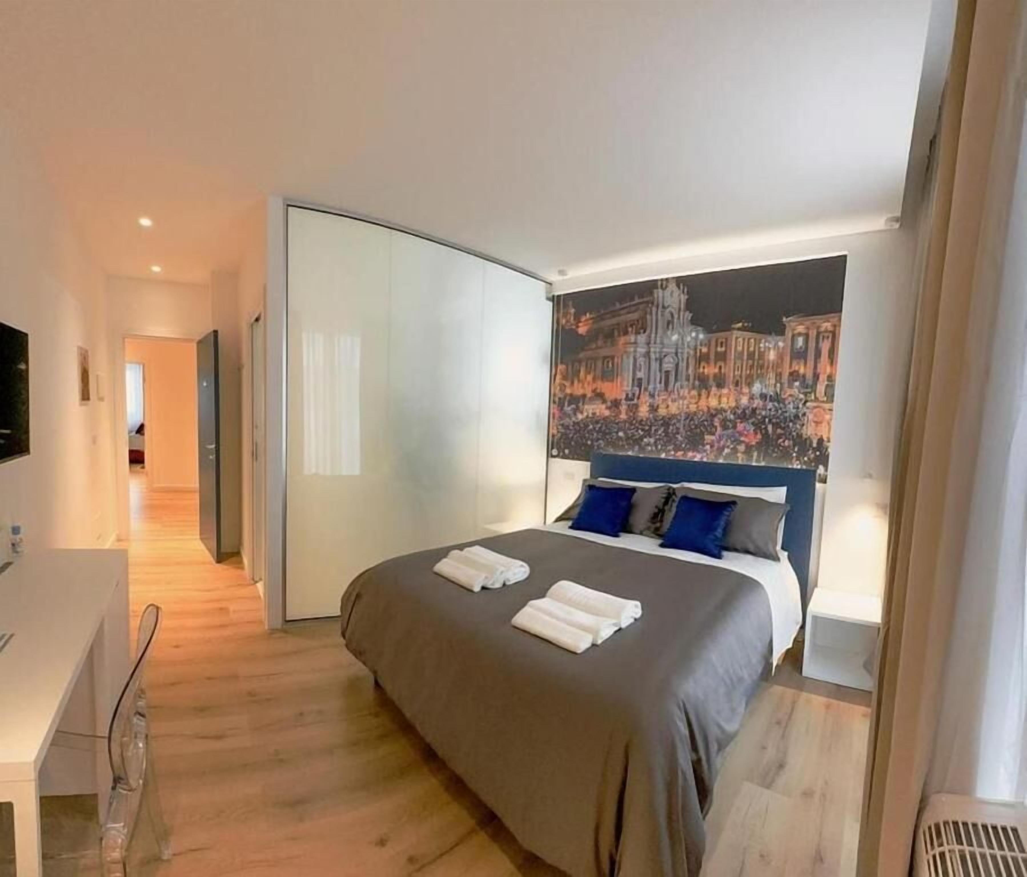 Comfort Room, City View