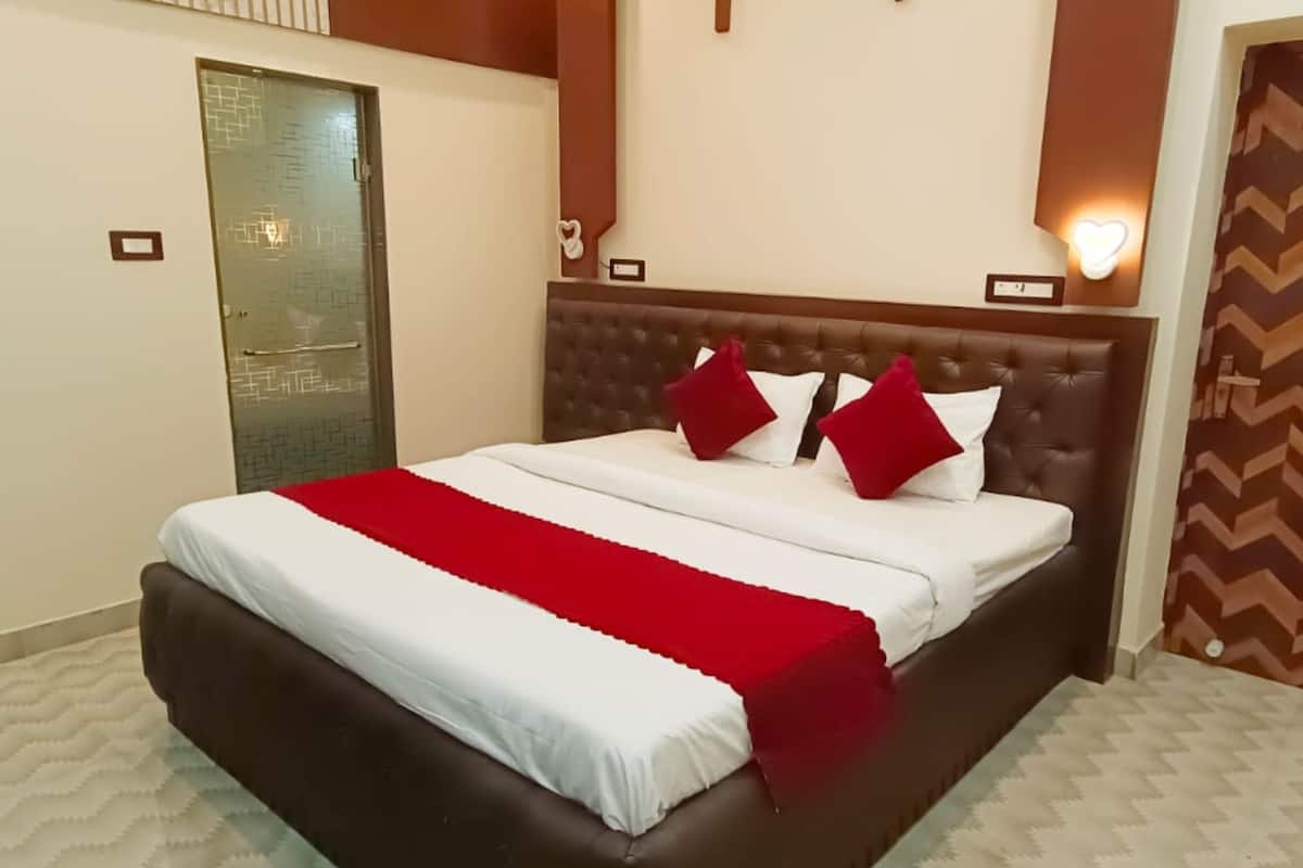 Deluxe Room | 1 bedroom, soundproofing, free WiFi