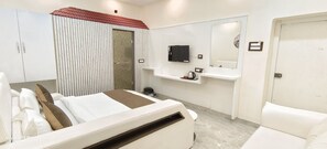 Premium Double Room - Hotel Devvanshi Vila (Varanasi)