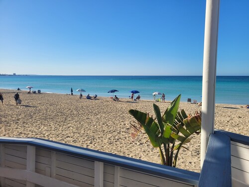 Cozy facility just steps from the crystal clear sea of Torre Lapillo.