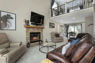 Large Groups|Sleeps 12+KingBeds_Mins to GEHA