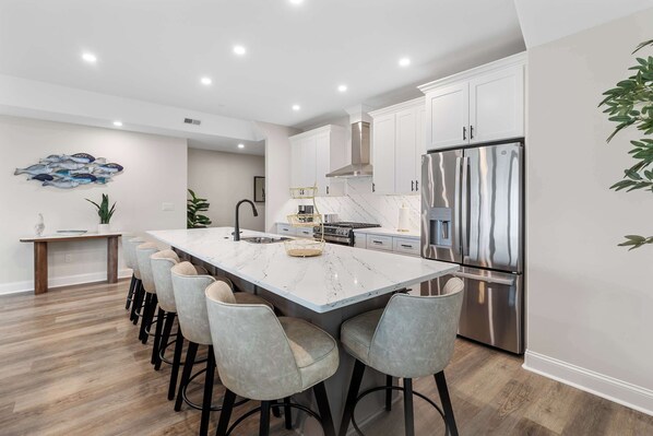 Fridge, microwave, oven, stovetop - Ocean Breeze Summary: (Wildwood)