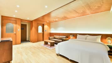 Deluxe Double A | Phòng cách âm, truy cập Internet không dây miễn phí, bộ trải giường