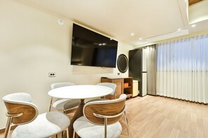Suite Twin | Soundproofing, free WiFi, bed sheets - Coolstay Hotel (Gyeongju)