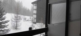 Comfortable studio for 4 with balcony and parking in Sauze