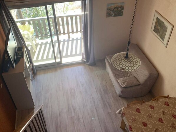 Interior - Comfortable T2 Mezzanine Apt 6 People, Balcony, Parking (Enchastrayes)