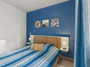 1 bedroom - Charming house with air conditioning, parking and terrace in Marseillan-Plage (Marseillan-Plage)