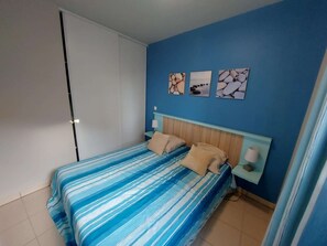 1 camera