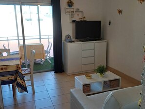 Fernseher