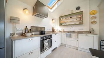 Oven, dishwasher