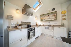 Four, lave-vaisselle