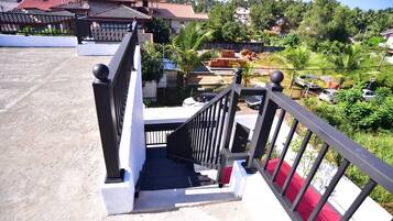 Enceinte de lâhĂ©bergement