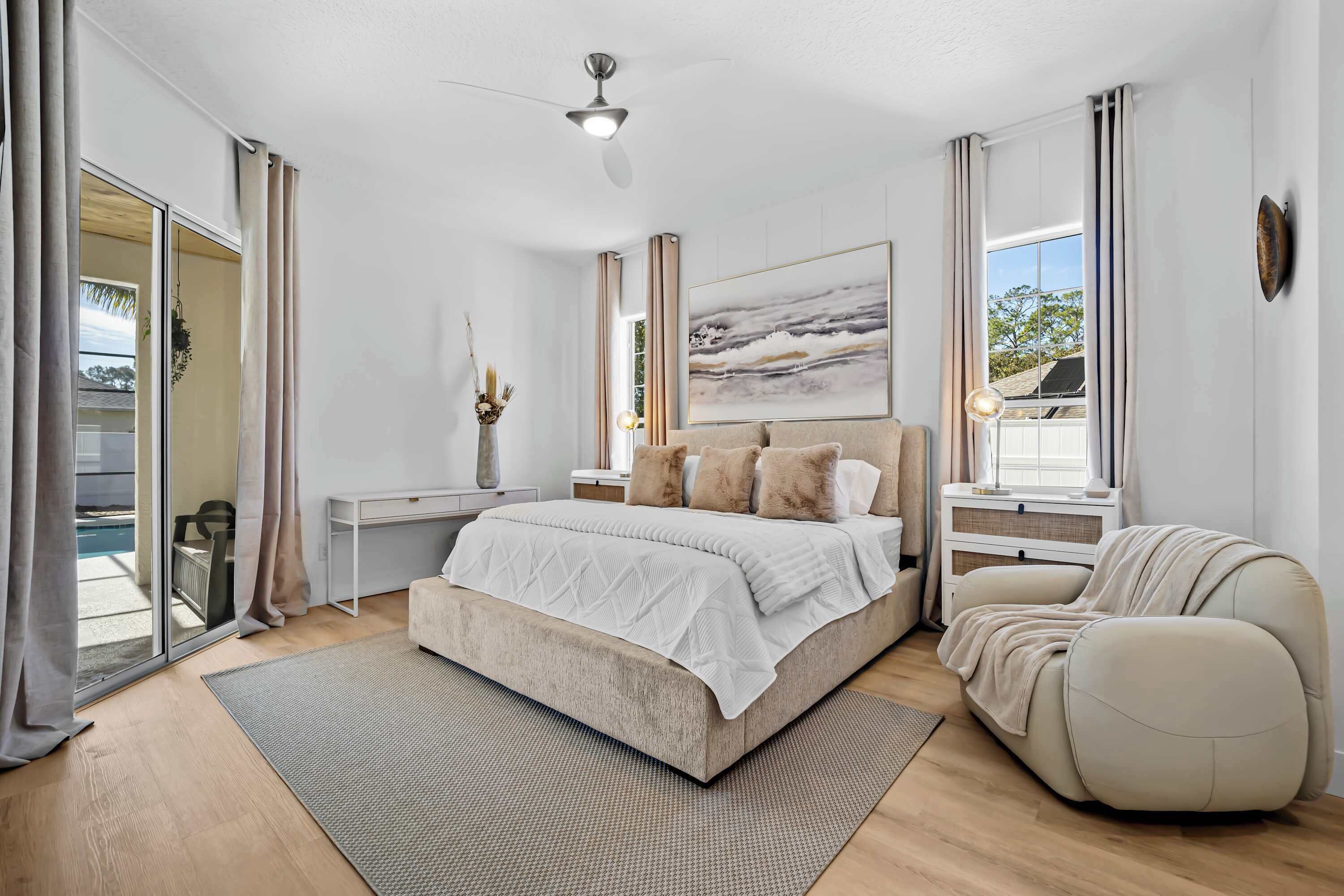 5 bedrooms, desk, iron/ironing board, travel cot