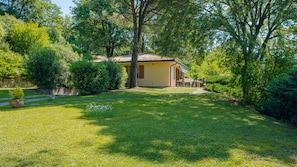 Basic House, Accessible, Private Bathroom (lago di garda giardino) | Garden