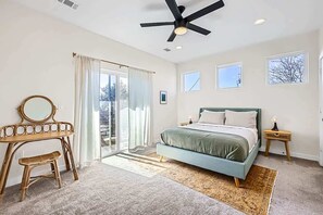 3 bedrooms, desk, iron/ironing board, travel cot