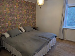 1 bedroom, WiFi, bed sheets - Nice renovated cottage only 120 meters from the Vindel River in Lapland. (Västerbottens län)