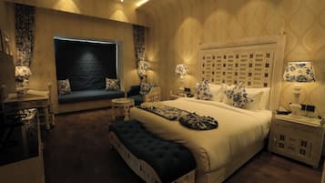 Habitación, 1 cama doble | Ropa de cama de alta calidad, mobiliario individual, escritorio