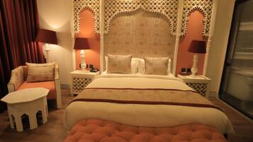 Deluxe Room, 1 King Bed | 1 bedroom, premium bedding, iron/ironing board, free WiFi