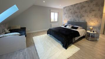 5 bedrooms, iron/ironing board, travel cot, WiFi