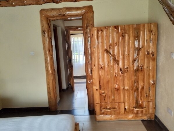 3 chambres, fer et planche à repasser, Wi-Fi, literie fournie