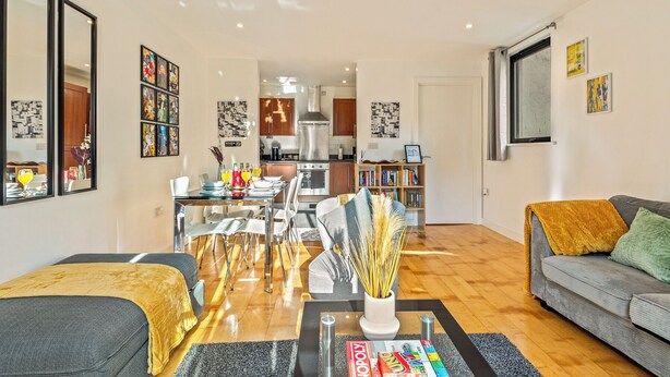 Unclassified image, 1 of 19, button - The City Suite- 2 Bedroom Blissful Apartment in Leicester City Centre (Leicester)