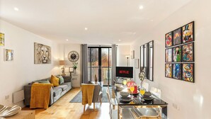 Unclassified image, 5 of 19, button - The City Suite- 2 Bedroom Blissful Apartment in Leicester City Centre (Leicester)