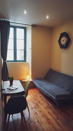 Living area - Duplex Le clocher (Saint-Flour)