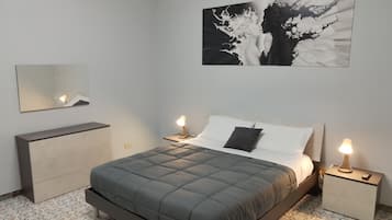 3 bedrooms, desk, free WiFi, bed sheets
