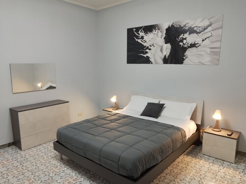 [Serapo Beach] Penthouse-150sqm with private parking, close to the sea and with a view.