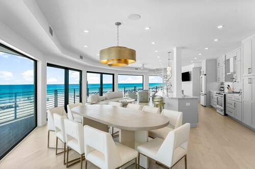 UNOBSTRUCTED PANORAMIC GULF VIEWS! PRIVATE BEACH! 8/8 SLEEPS 29!