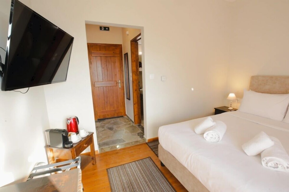 Economy Double Room, City View | In-room safe, soundproofing, free WiFi, bed sheets