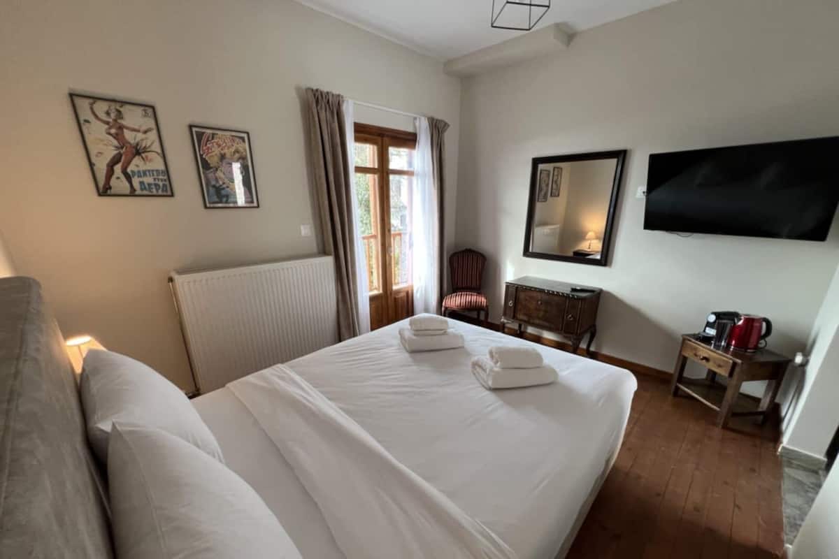 Economy Double Room, City View | In-room safe, soundproofing, free WiFi, bed sheets