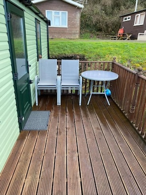 Outdoor dining - 2 Bed Caravan - Sleeps 6 - Pets - Parking - Wifi (Aberystwyth)