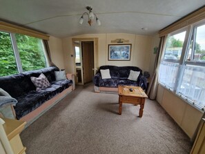 Chalet | Living area | Flat-screen TV, DVD player