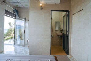 Slippers - Homestay A Suy Ta Dung (Dak Glong)