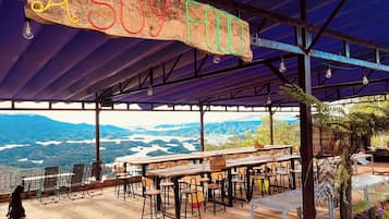 Coffee shop