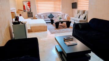 Executive-værelse - parkudsigt | Skrivebord, arbejdsområde til bærbare computere, lydisolering