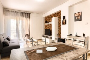 TV - Vacation Home La Dolce Vita (Terrasini)