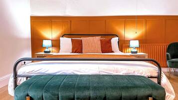 3 bedrooms, iron/ironing board, travel cot, WiFi