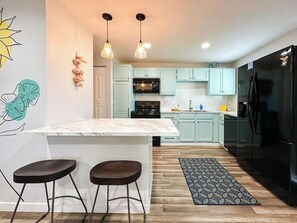 Fridge, microwave, oven, stovetop - The Wildflower duplex unit (Boise)