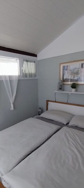 2 bedrooms, iron/ironing board, free WiFi, bed sheets - Dream view of Lake Garda (Tignale)