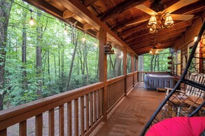 Tina de hidromasaje al aire libre