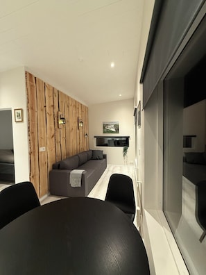 Standaard cottage, uitzicht op bergen | Woonkamer