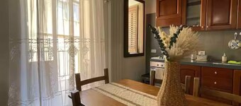 House with terrace near the Beach - Eden Holiday Home