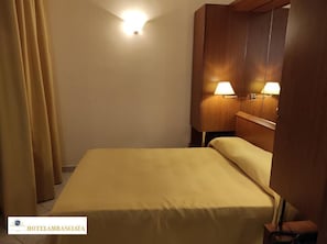Deluxe Single Room | Soundproofing, free WiFi, wheelchair access